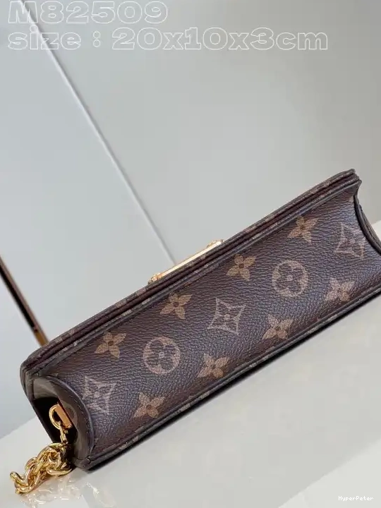 Chain LOUIS Wallet On VUITTON Lily 0516